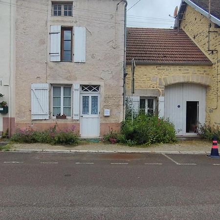 Gite Meuble 6 Personnes 2 Etoiles Haute Cote D'Or Proche Des Merveilles Touristiques Saint-Marc-sur-Seine Dış mekan fotoğraf